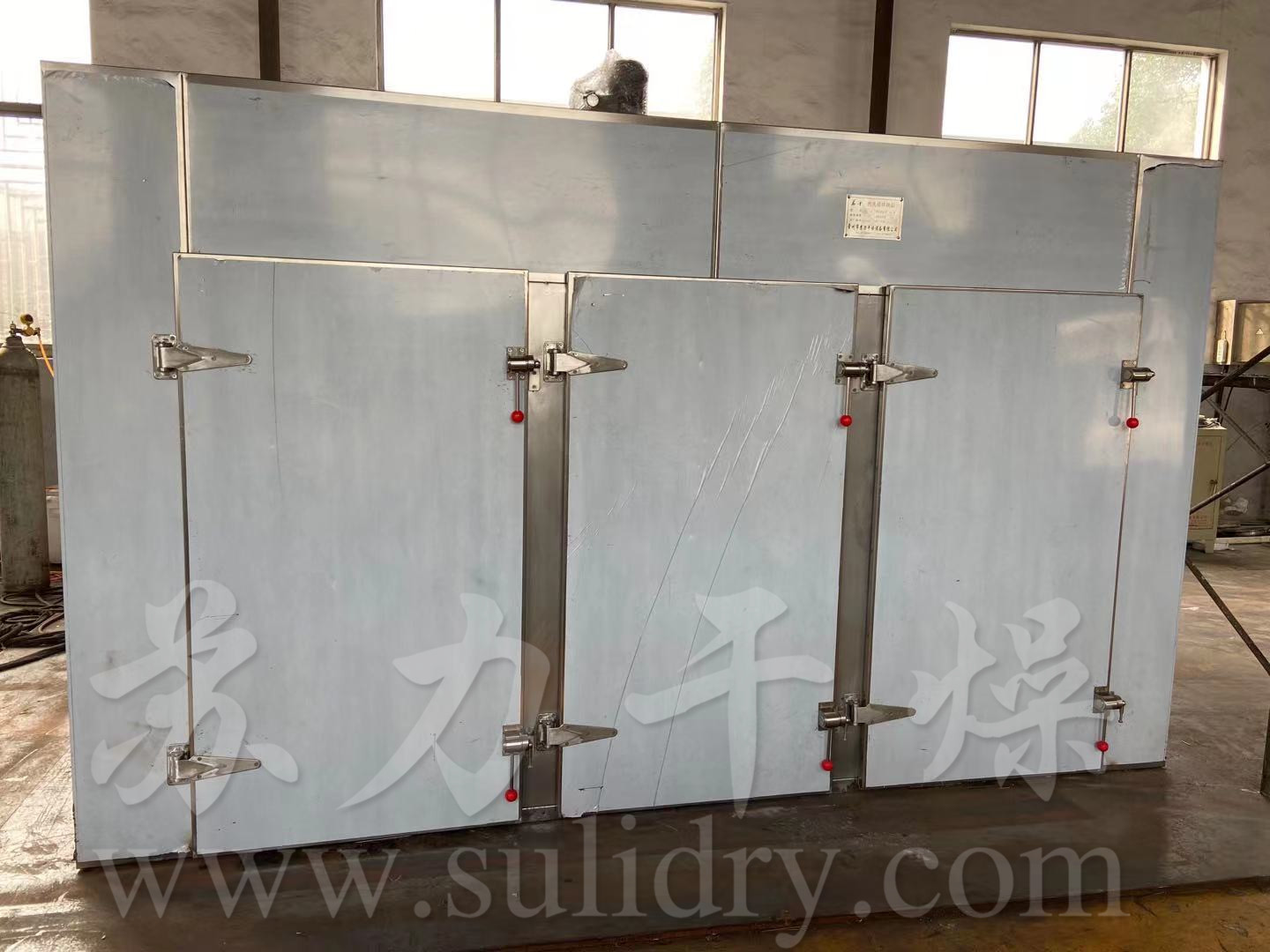 熱風循環(huán)烘箱—客訂三型烘箱現(xiàn)已成功發(fā)貨，并順利到達客戶單位！