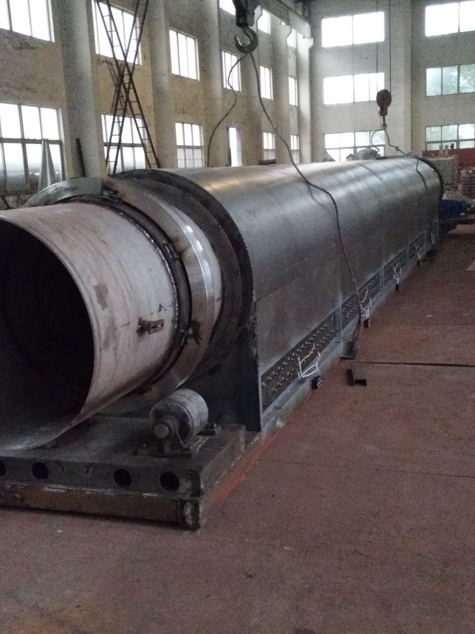 HG系列轉(zhuǎn)鼓滾筒刮板干燥機(jī)